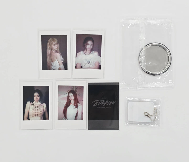 MEOVV THE 2nd EP ALBUM "BITE NOW" - POP-UP Store Official MD Event Polaroid type Photocard, Keyring [26.06.01]
