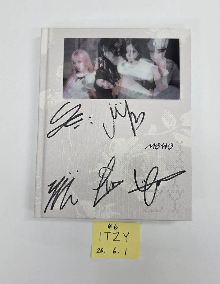 ITZY "Motto"- Hand Autograhped(Signed) Promo Album [26.06.01]