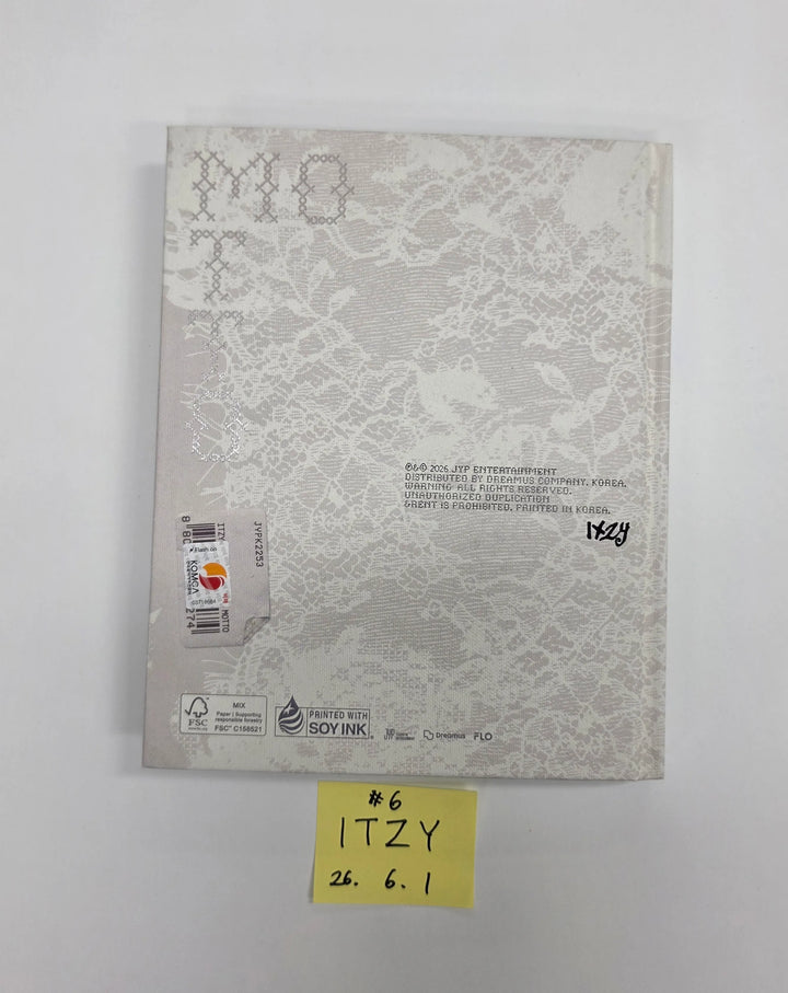 ITZY "Motto"- Hand Autograhped(Signed) Promo Album [26.06.01]