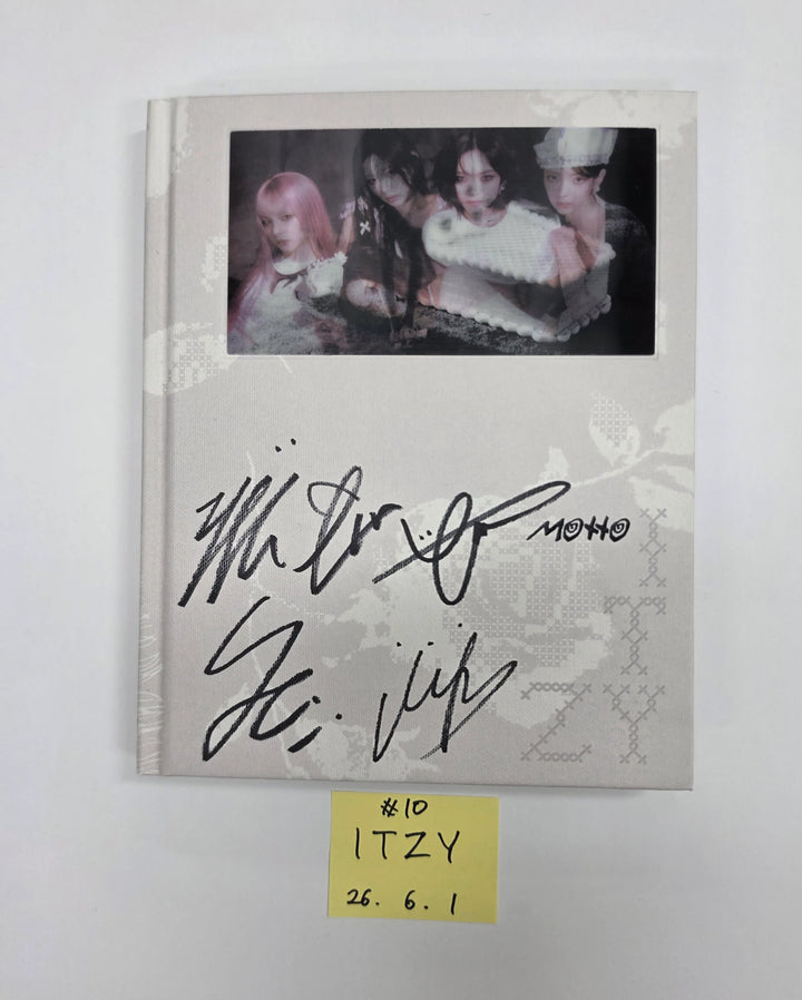 ITZY "Motto"- Hand Autograhped(Signed) Promo Album [26.06.01]