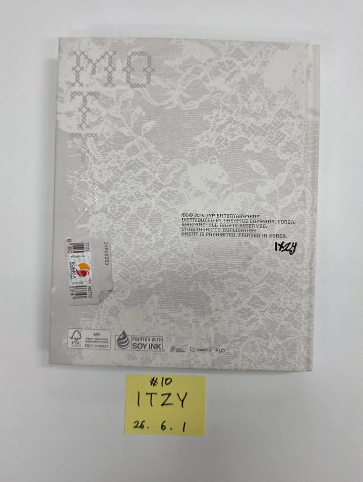 ITZY "Motto"- Hand Autograhped(Signed) Promo Album [26.06.01]