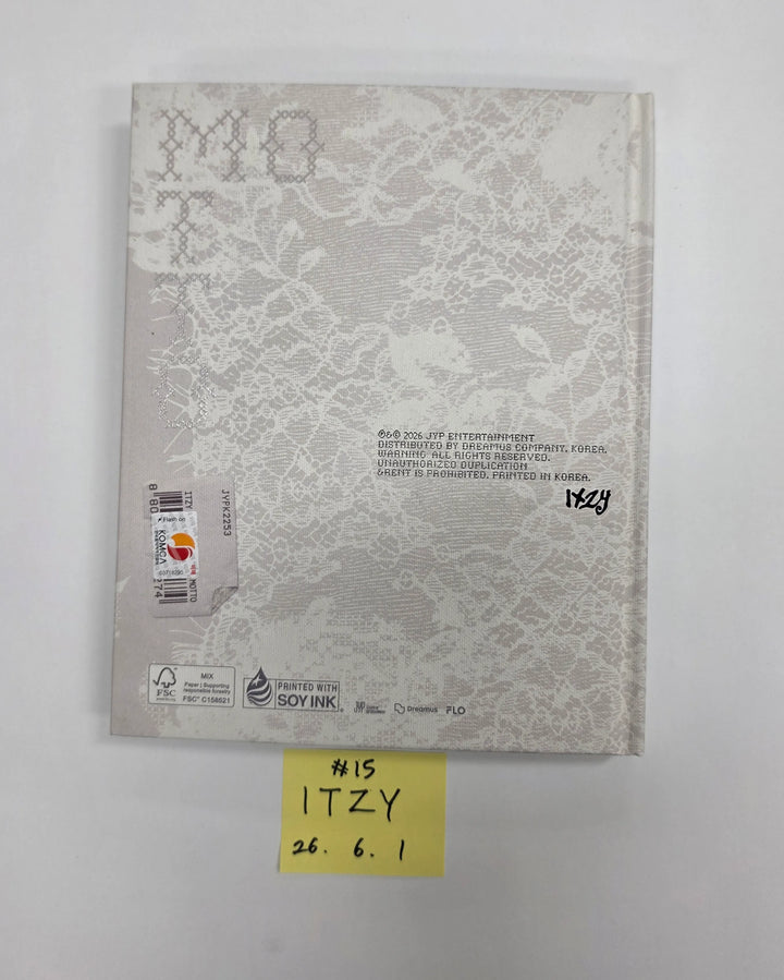 ITZY "Motto"- Hand Autograhped(Signed) Promo Album [26.06.01]
