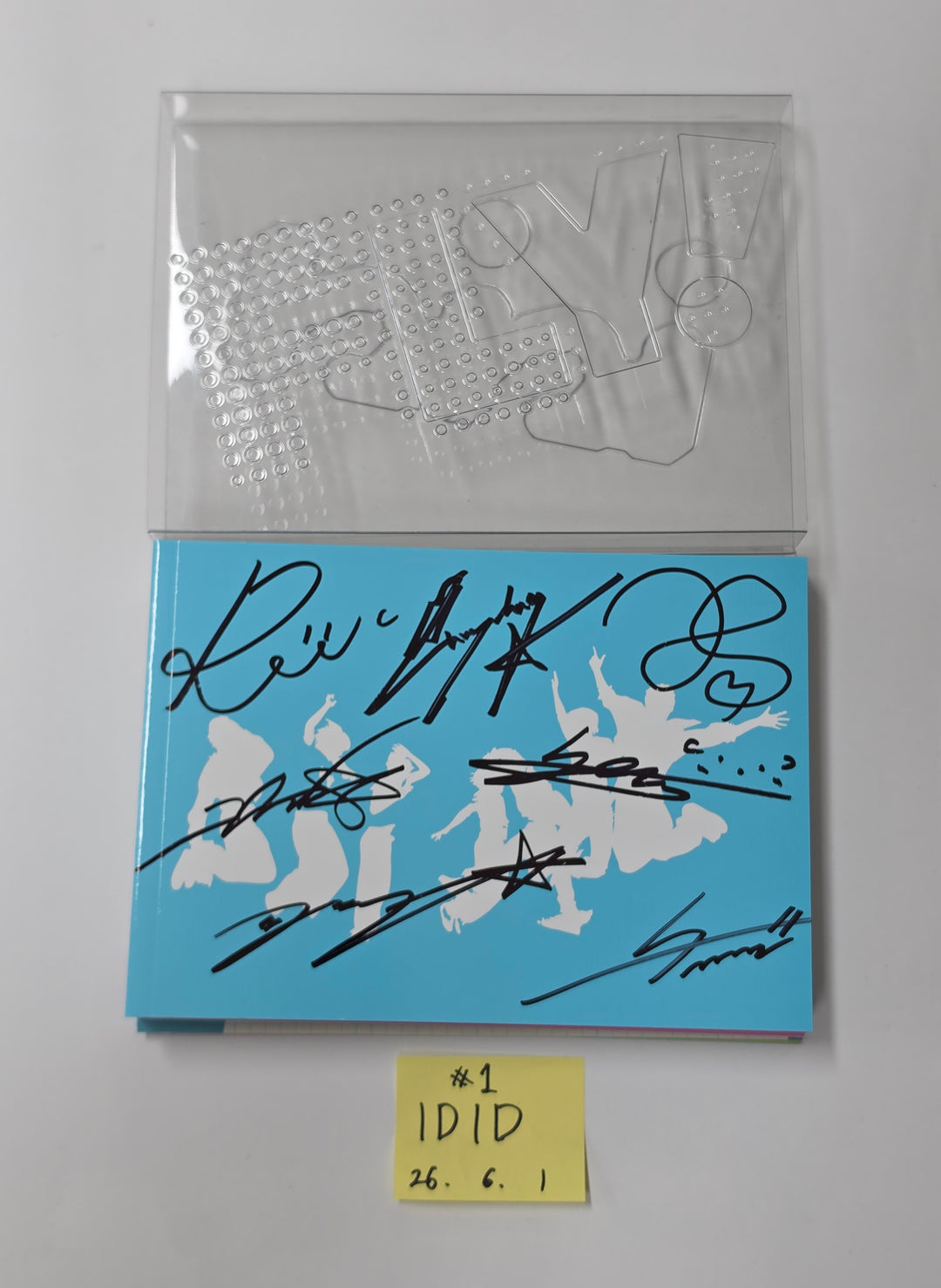 IDID "FLY!" -  Hand Authgraphed (Signed)Promo Album [26.06.01]