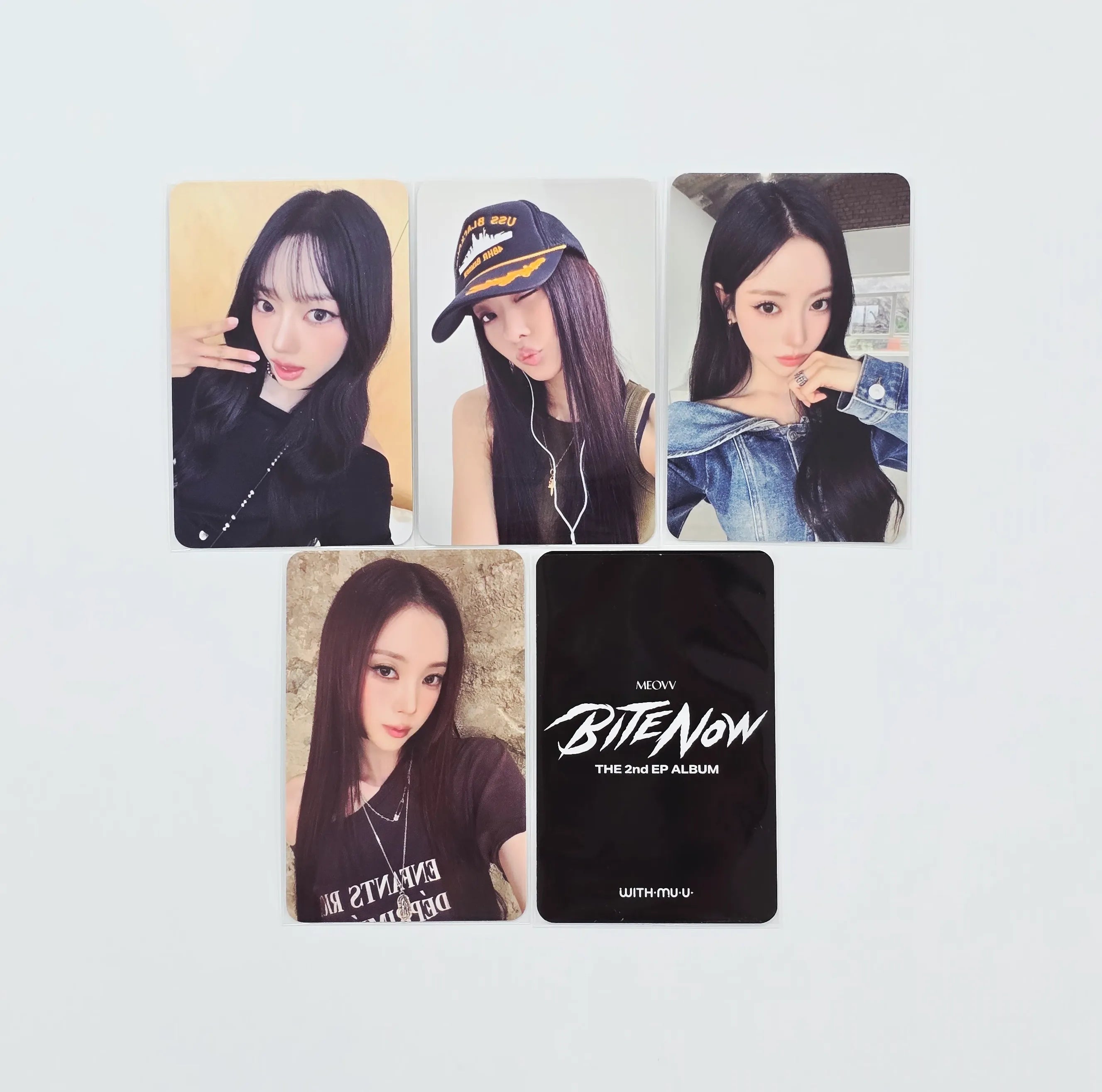 MEOVV THE 2nd EP ALBUM 