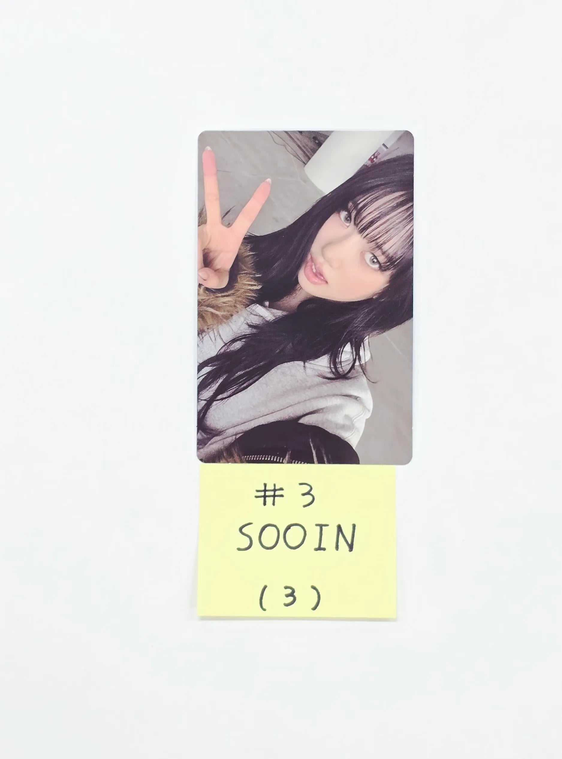 MEOVV THE 2nd EP ALBUM 