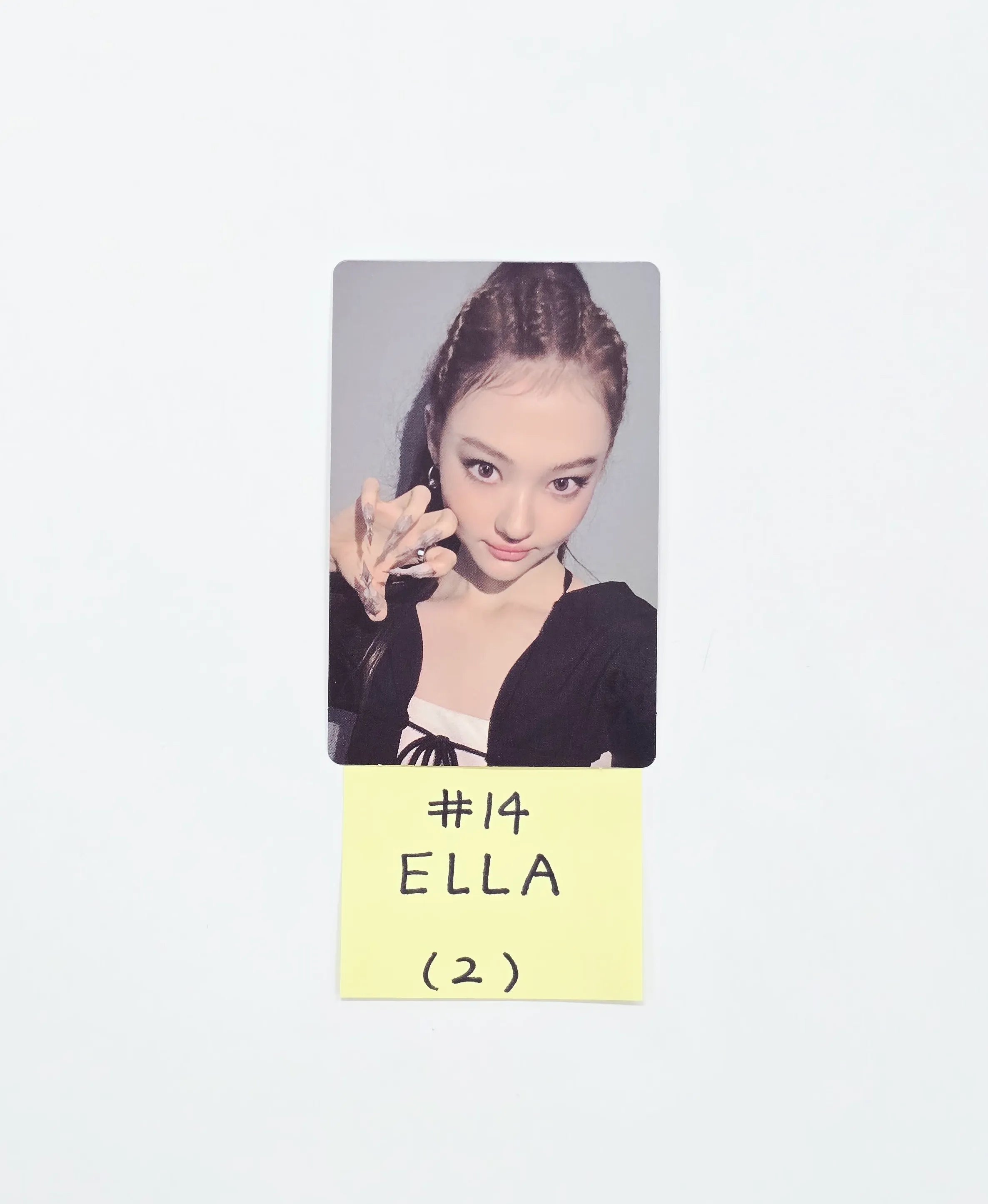 MEOVV THE 2nd EP ALBUM 