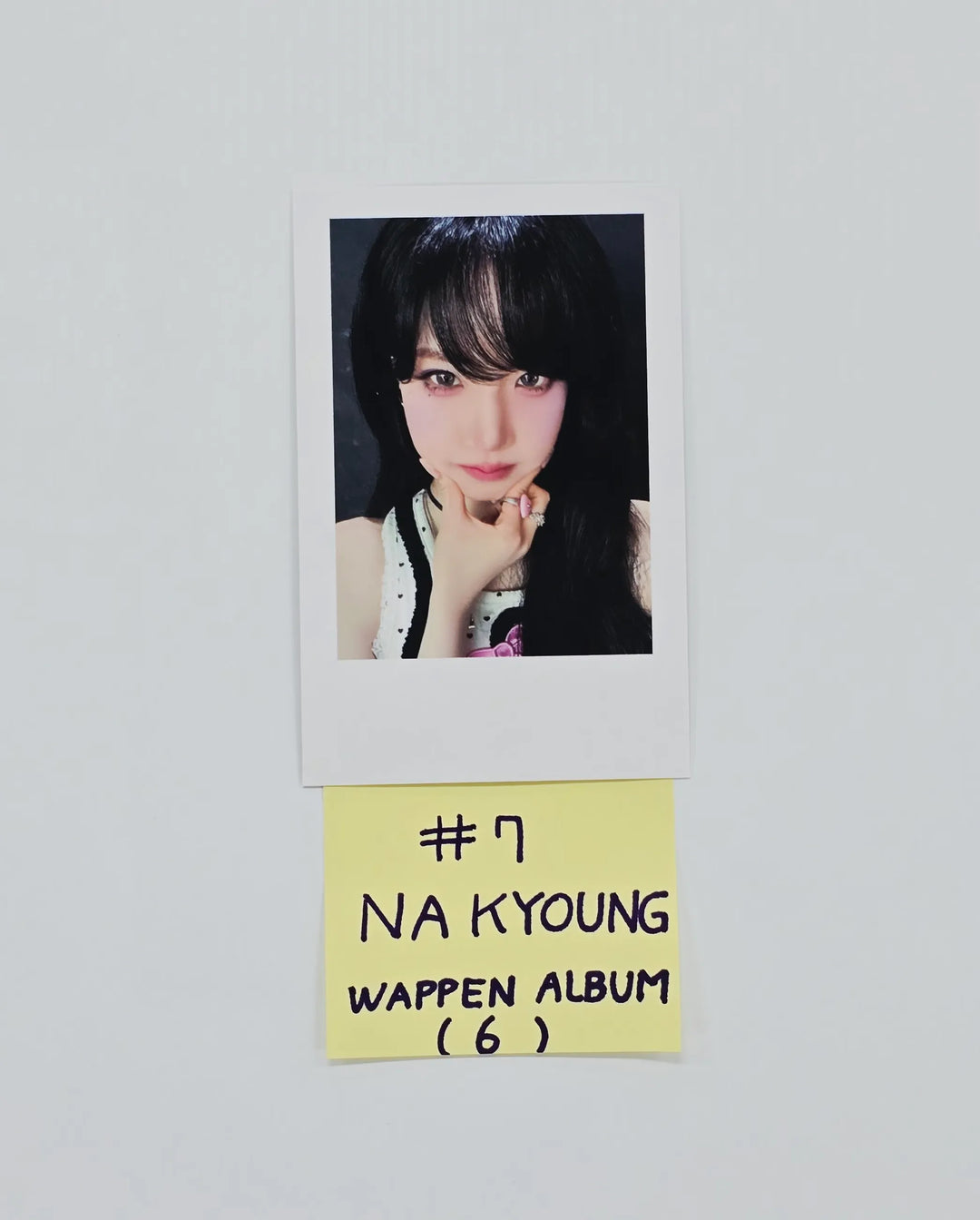 TripleS "LOVE&amp;POP pt.1" - Official Polaroid type Photocard (Wappen Album) [26.06.02]