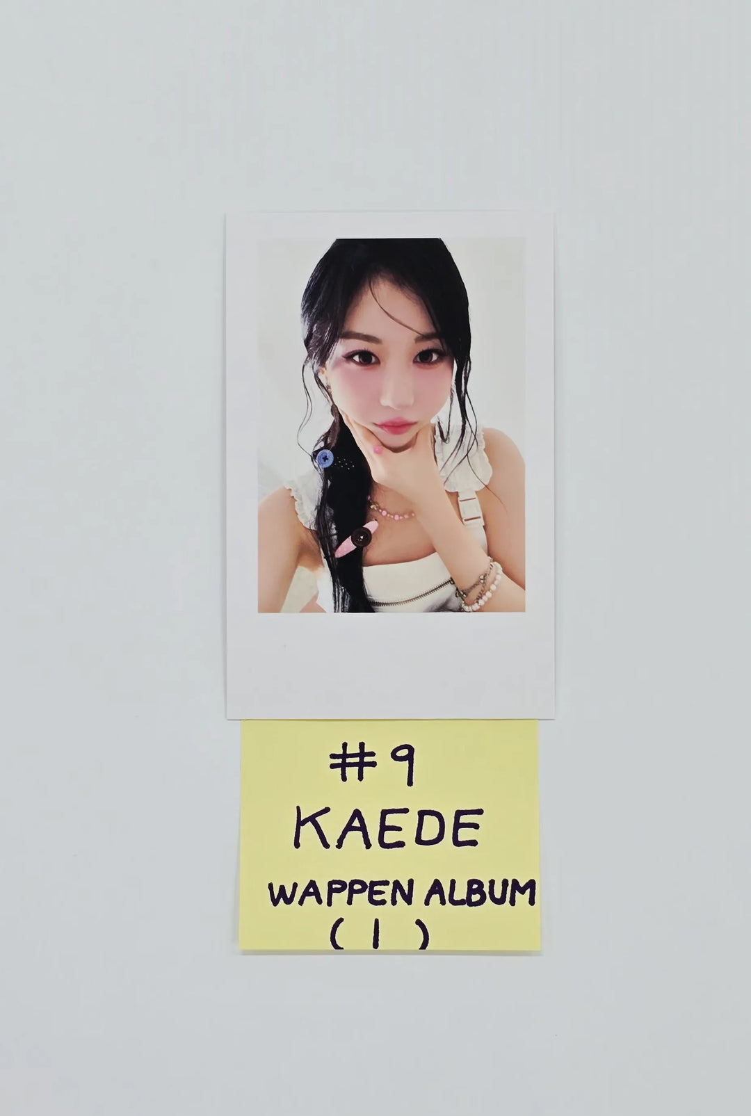 TripleS "LOVE&amp;POP pt.1" - Official Polaroid type Photocard (Wappen Album) [26.06.02]
