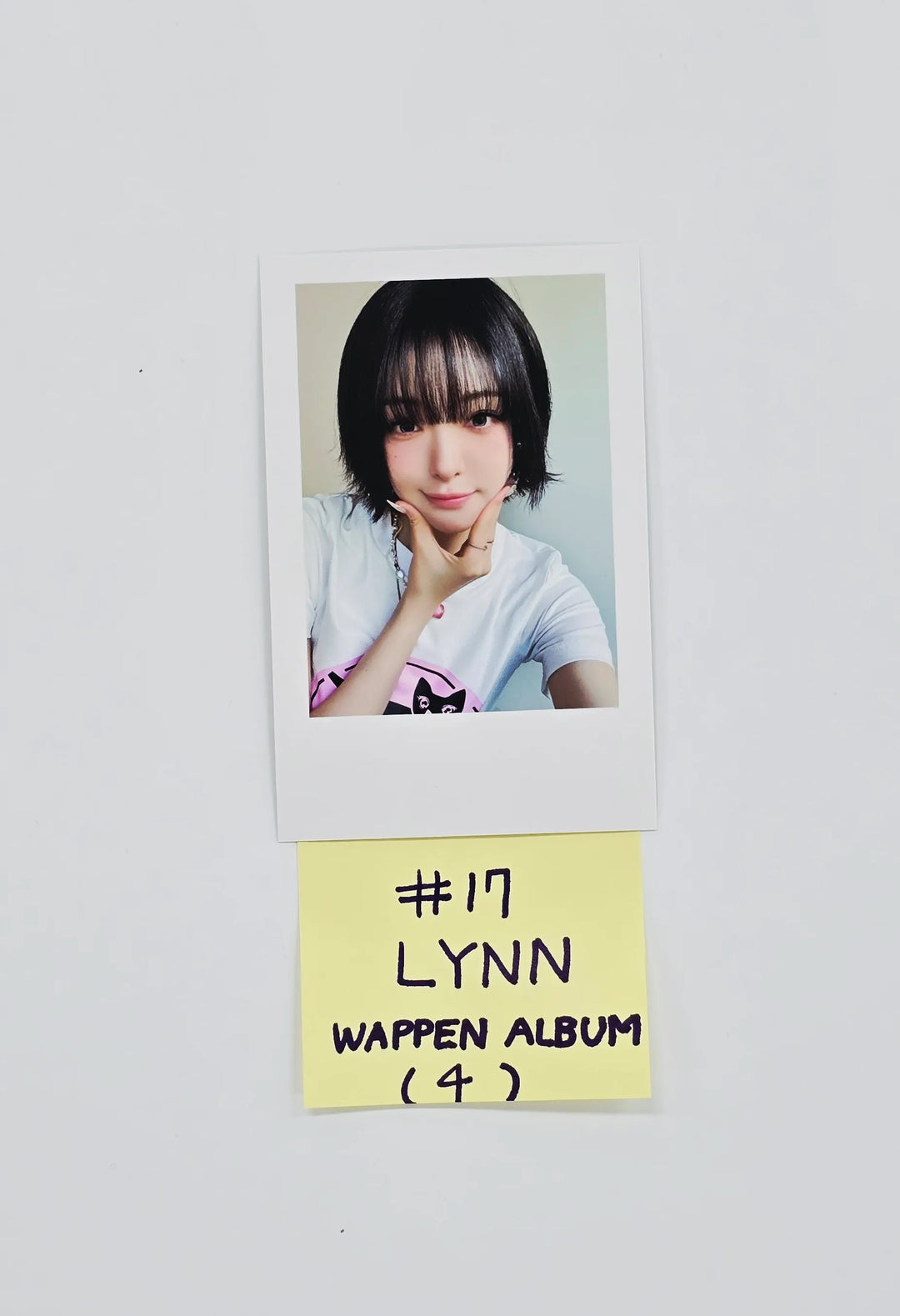 TripleS "LOVE&amp;POP pt.1" - Official Polaroid type Photocard (Wappen Album) [26.06.02]