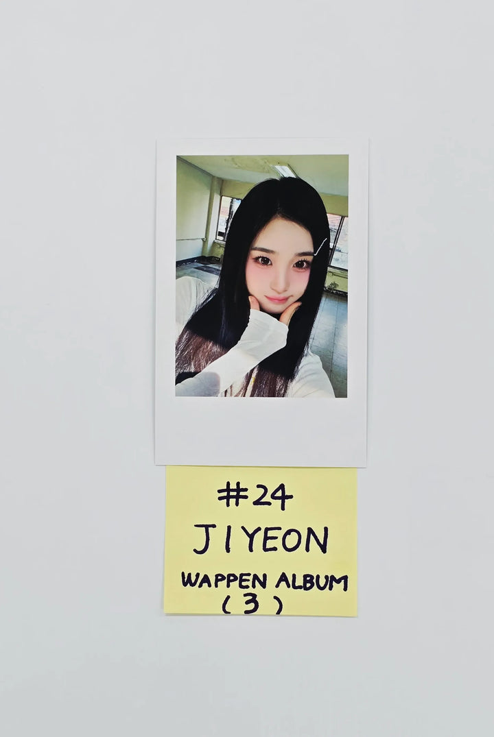 TripleS "LOVE&amp;POP pt.1" - Official Polaroid type Photocard (Wappen Album) [26.06.02]