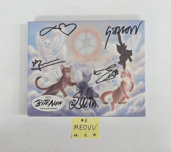 MEOVV "BITE NOW"  - Hand Autographed(Signed) Promo Album [26.06.04]