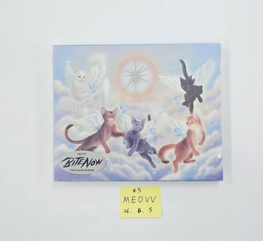 MEOVV "BITE NOW" - Album with Hand Autographed(Signed) Folded Poster [26.06.05]