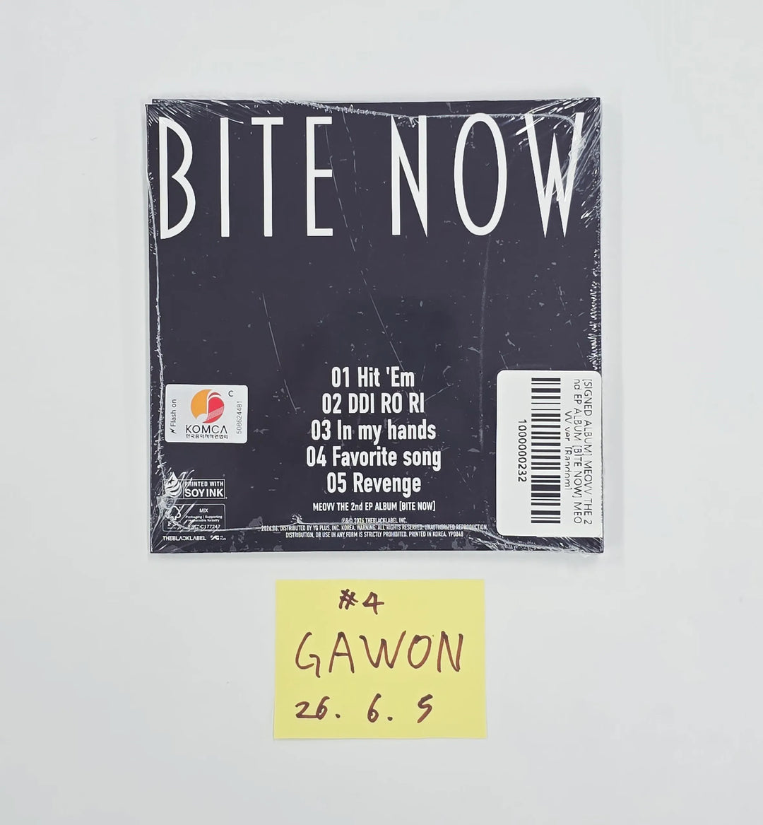 MEOVV "BITE NOW"  - Hand Autographed(Signed) Album [26.06.05]