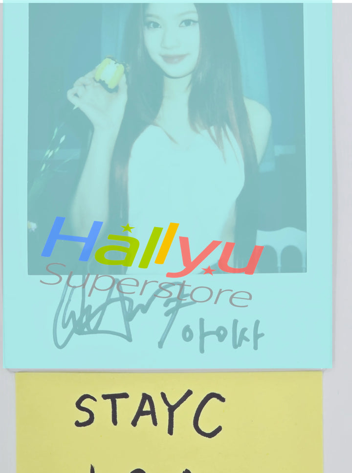 ISA (of StayC) - Hand Autographed(Signed) Polaroid [26.06.05]