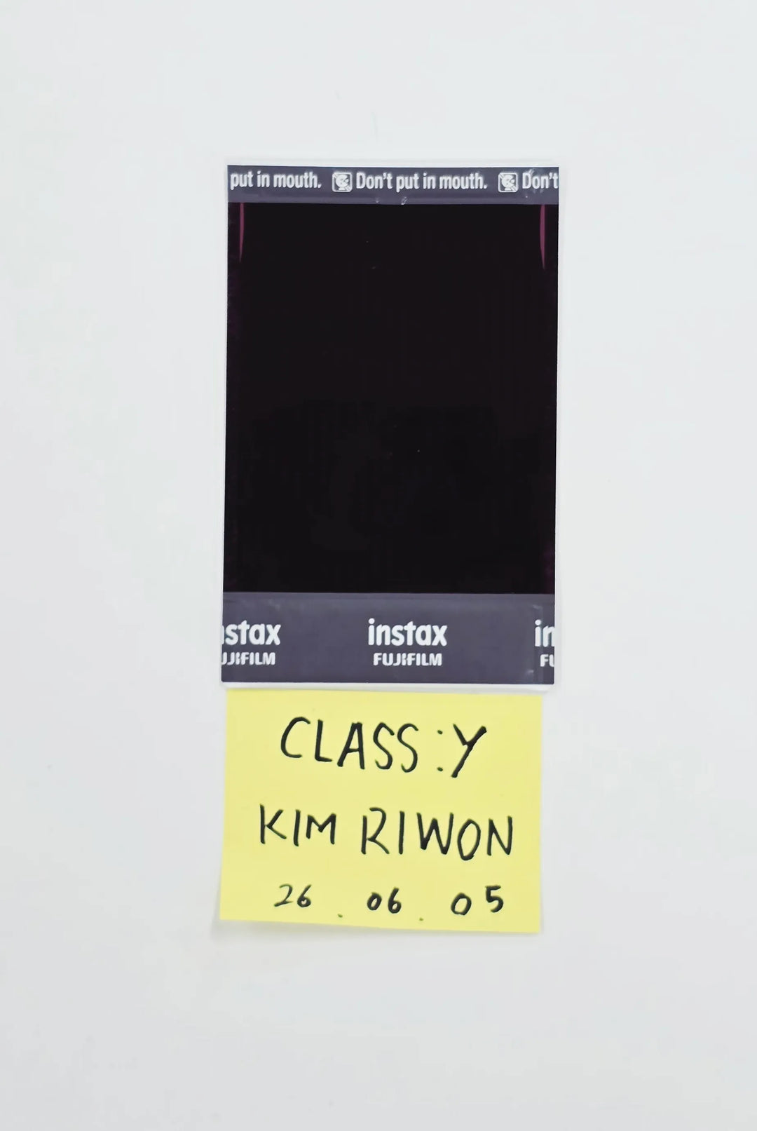 KIM RIWON (of CLASS:y) - Hand Autographed(Signed) Polaroid [26.06.05]