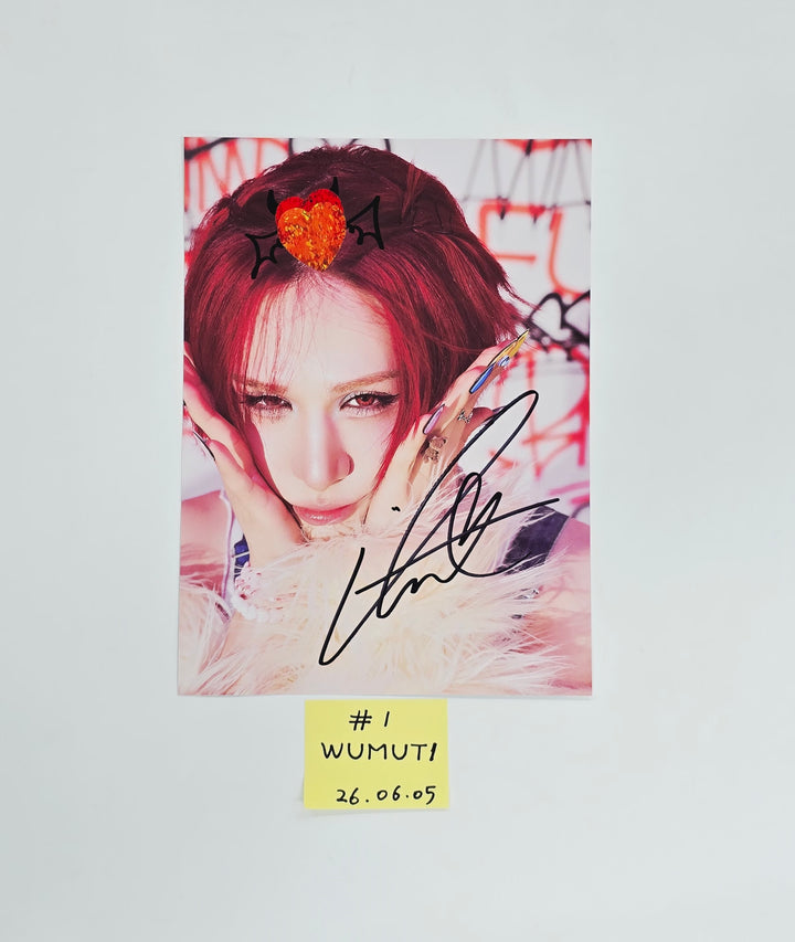 XLOV "UXLXVE" - A Cut Page From Fansign Event Album [26.06.05]