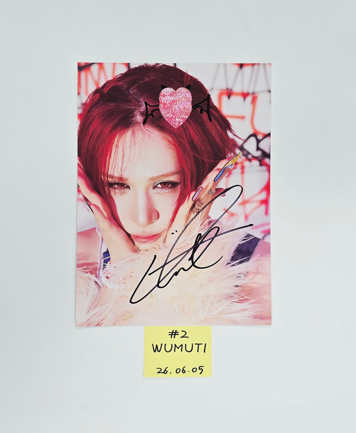 XLOV "UXLXVE" - A Cut Page From Fansign Event Album [26.06.05]