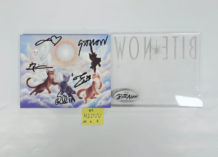 MEOVV "BITE NOW"  - Hand Autographed(Signed) Promo Album [26.06.08]