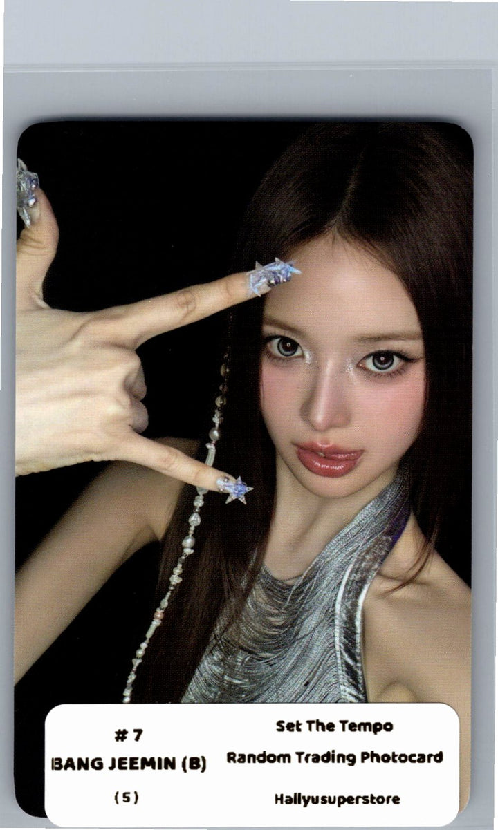 IZNA "SET THE TEMPO" - POP-UP Store Random Trading Photocard (B Ver.) [26.06.09]