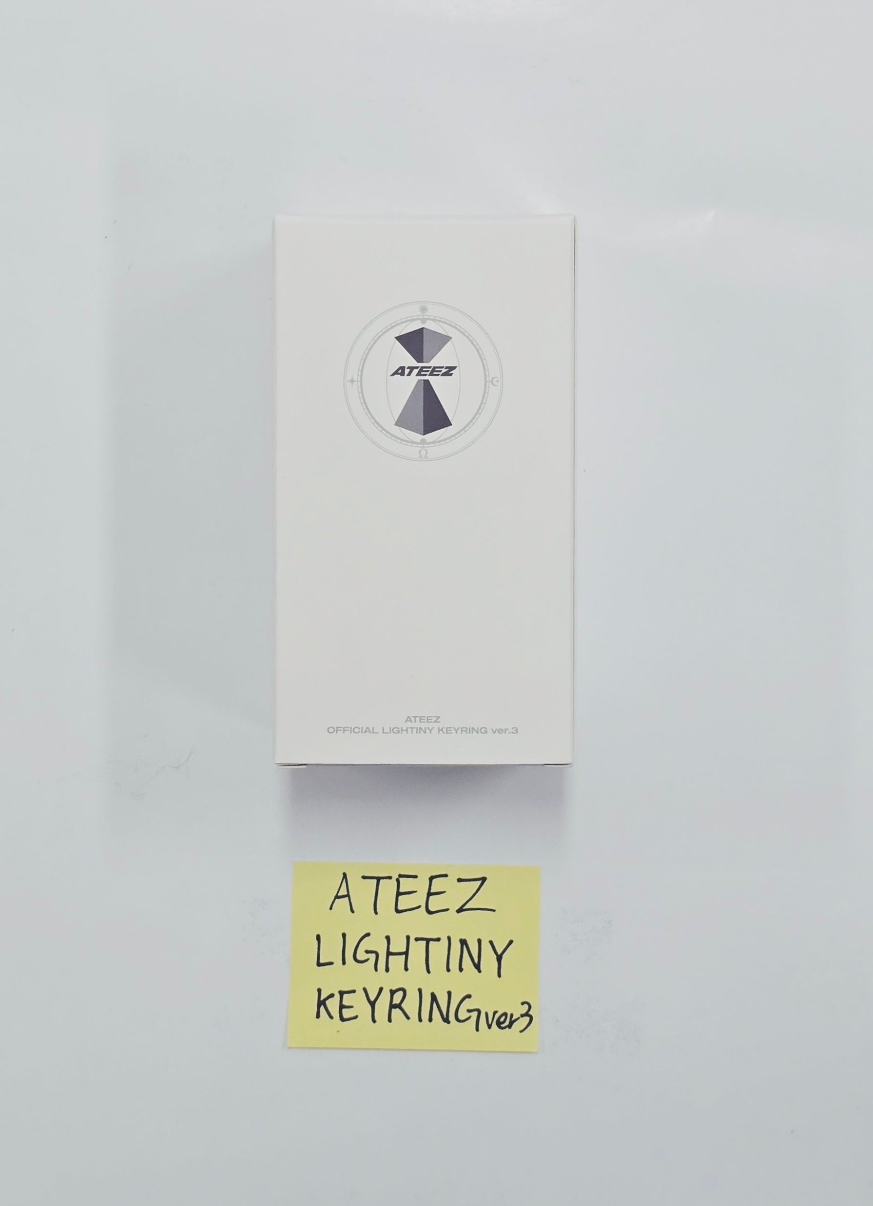 ATEEZ - OFFICIAL LIGHT STICK KEYRING ver.3 [26.06.11]