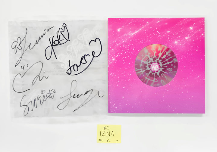 IZNA "SET THE TEMPO" - Hand Autographed(Signed) Promo Album [26.06.11]