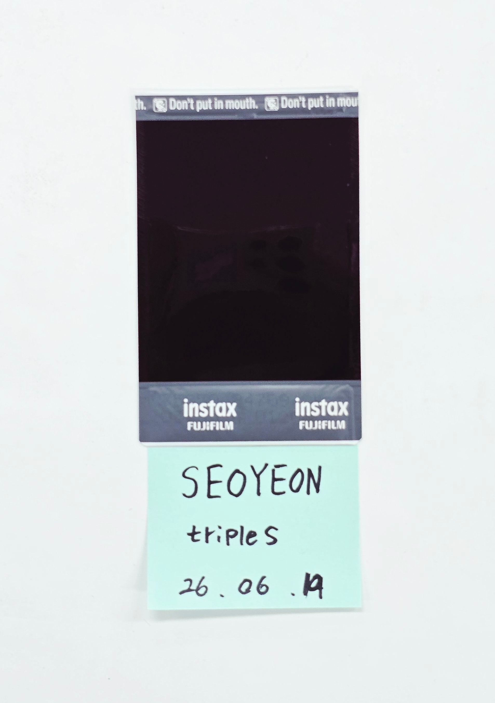tripleS ソヒョン 直筆サイン ポラロイド チェキ SEOYEON (of TripleS) - Hand Autographed(Signed) Polaroid [26.06.19