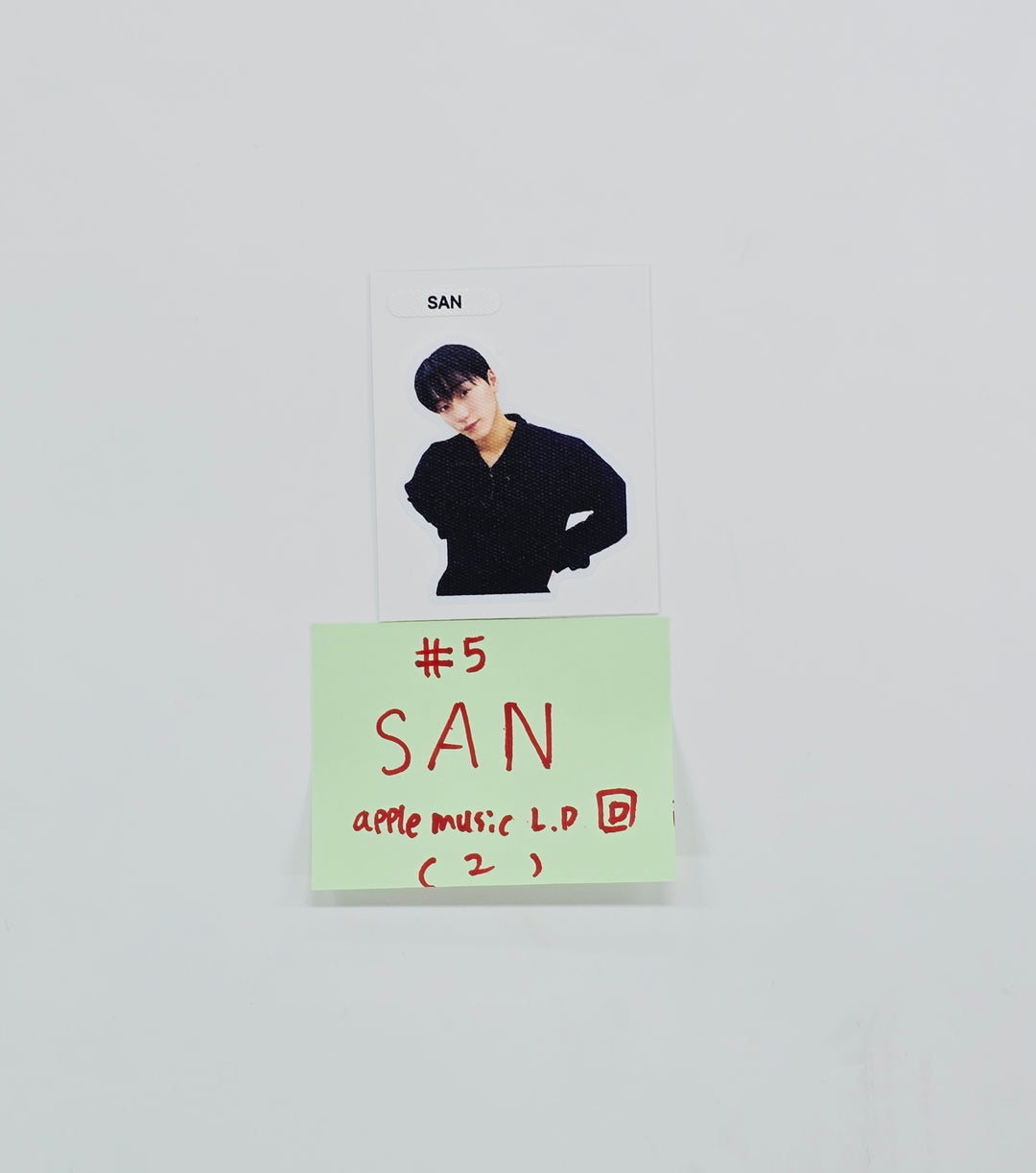 ATEEZ "GOLDEN HOUR : Part.5" - Apple Music Lucky Draw Event Seal Sticker (DIGIPACK Ver.) [26.06.29]