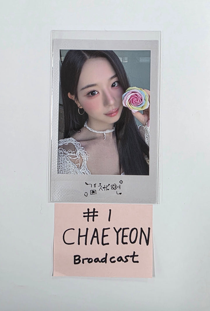 Triples - Broadcast Polaroide type Photocard [26.06.30]