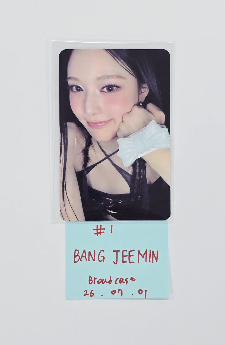 IZNA "METRONOME" - Broadcast Photocard [26.07.01]