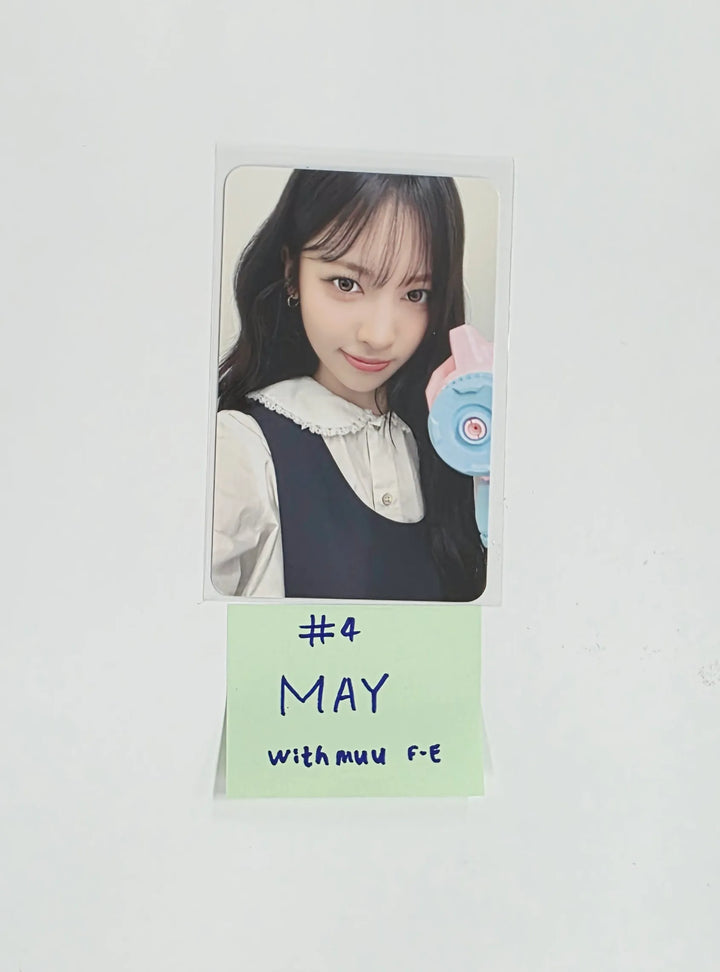 RESCENE "Runaway" - Withmuu Fansign Event Photocard [26.07.02]
