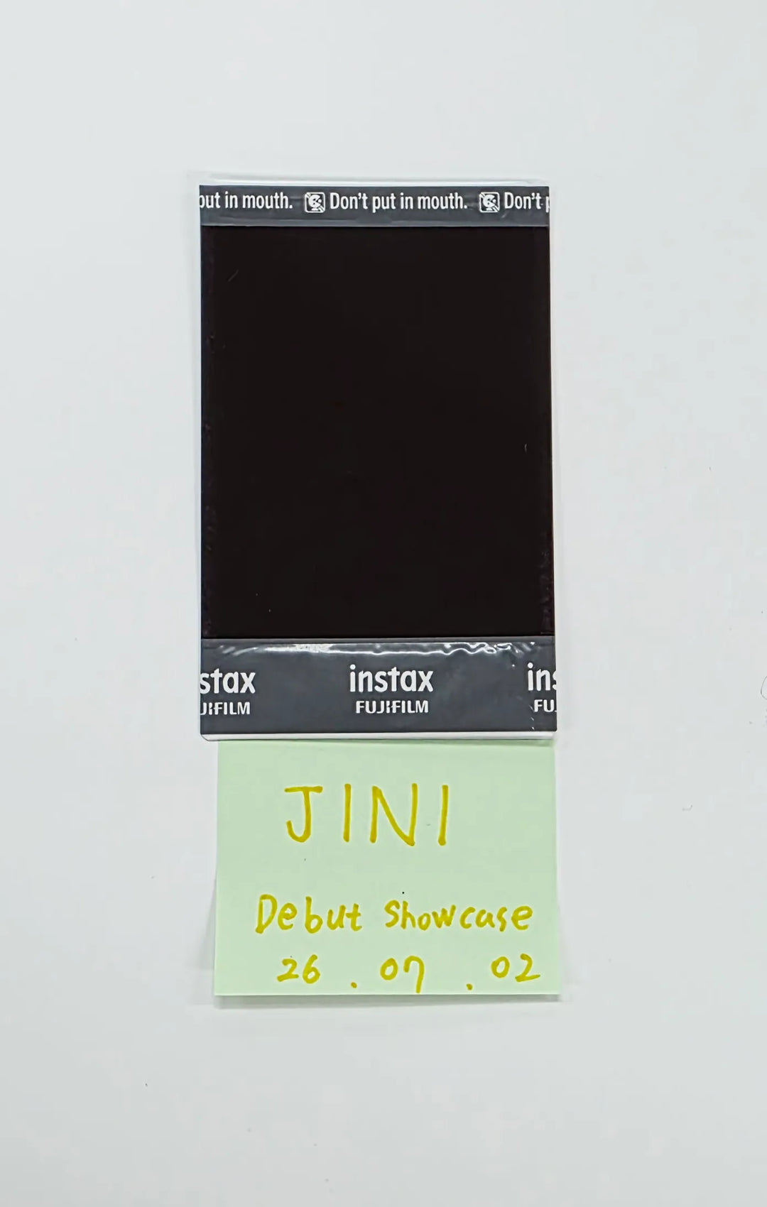 JINI - Hand Autographed(Signed) Polaroid [26.07.02]