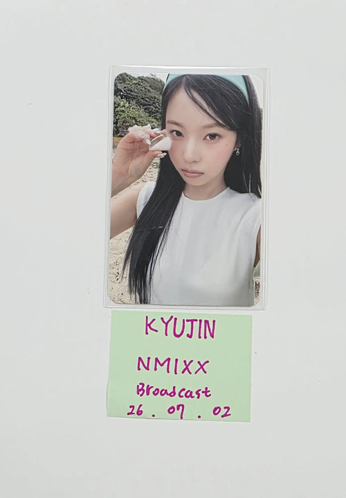 KYUJIN (of NMIXX) "Heavy Serenade" - Broadcast Photocard [26.07.02]