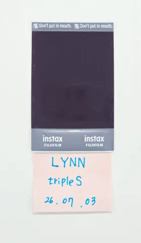 LYNN (of TripleS) - Hand Autographed(Signed) Polaroid [26.07.03]