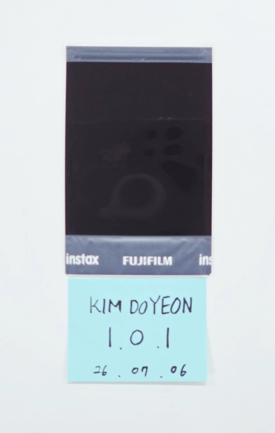 KIM DOYEON (of I.O.I) - Hand Autographed(Signed) Polaroid [26.07.06]