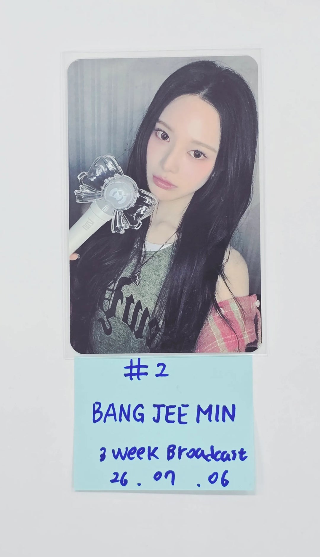IZNA "METRONOME" - Broadcast Photocard [26.07.06]