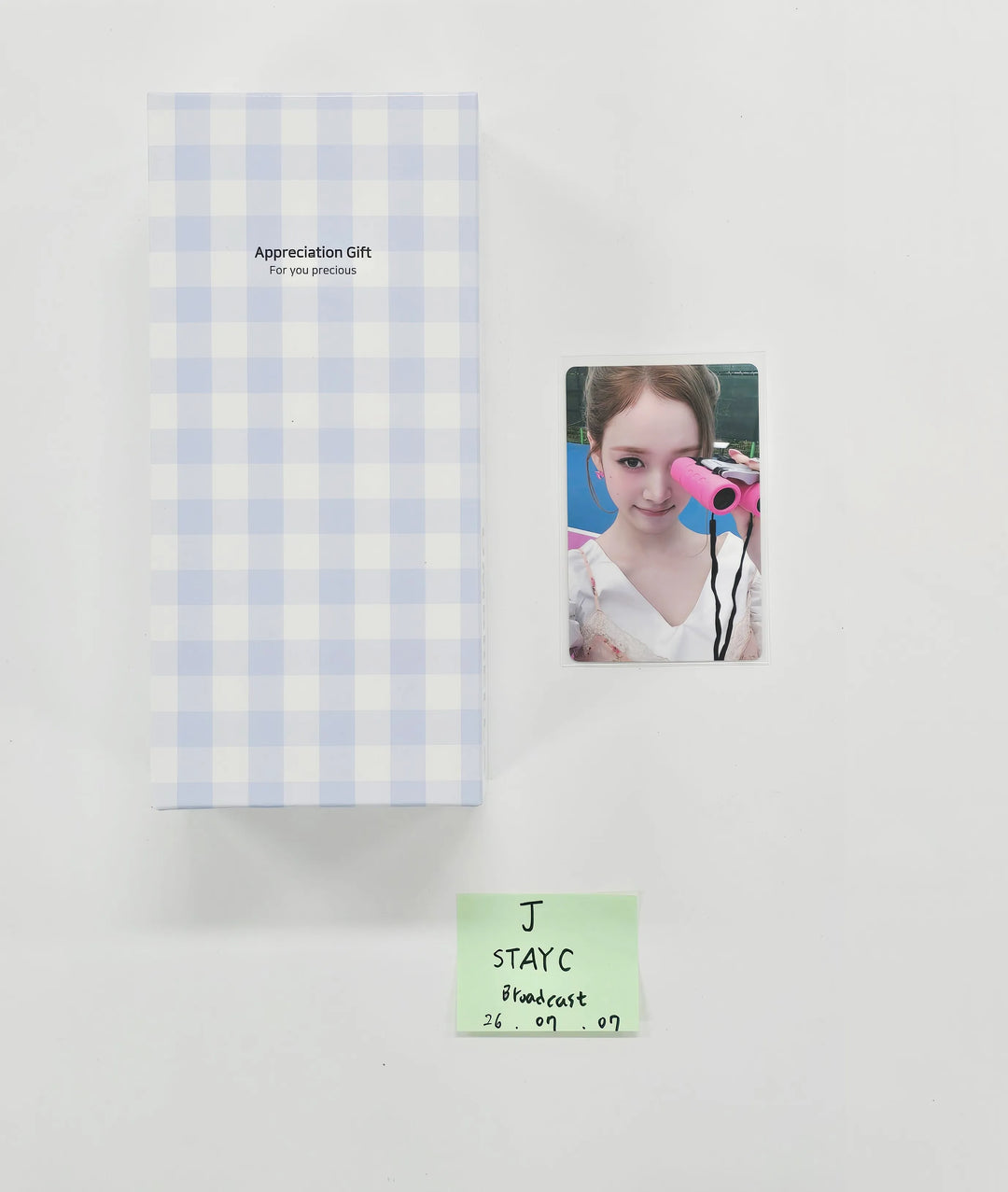 J (of StayC) "2:LOVE" - Broadcast Photocard + Umbrella [26.07.07]