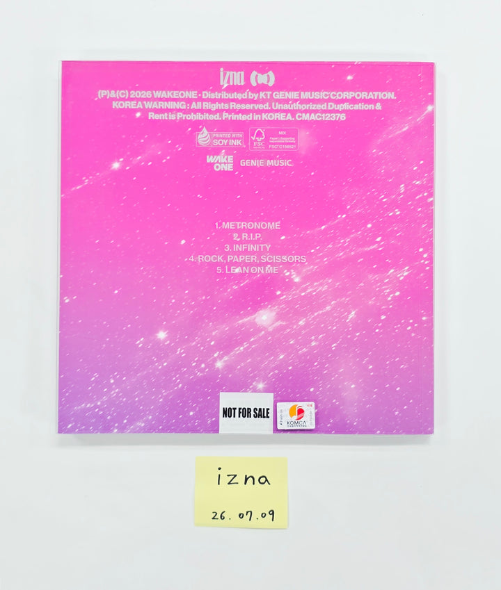 IZNA "SET THE TEMPO" - Hand Autographed(Signed) Promo Album [26.07.09]