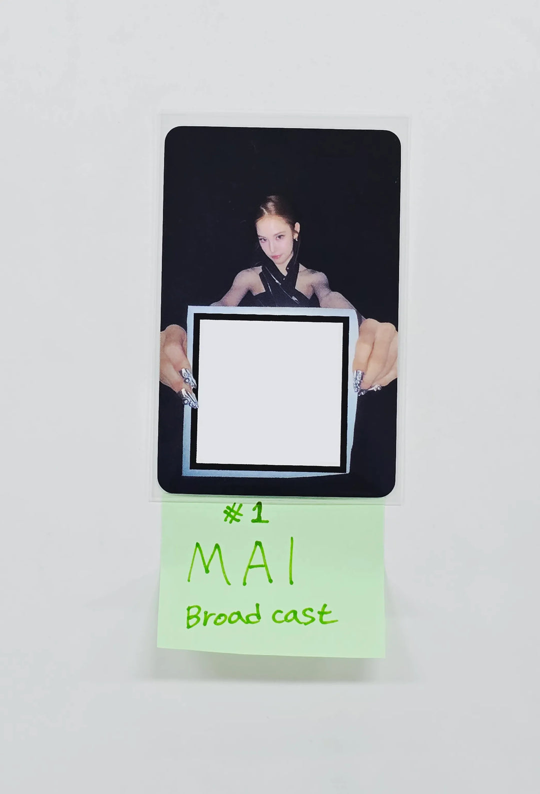 IZNA "METRONOME" - Last Week Broadcast Photocard [26.07.10]