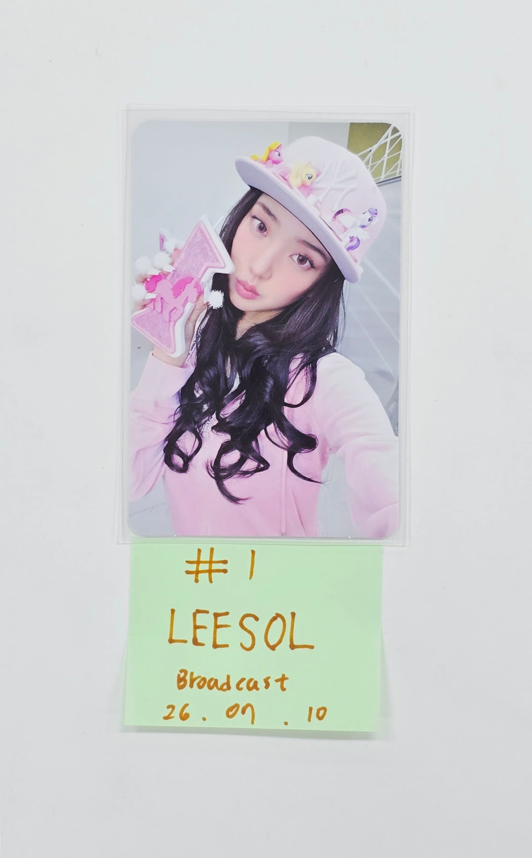 LEESOL (of KiiiKiii) - Broadcast Photocard [26.07.10]