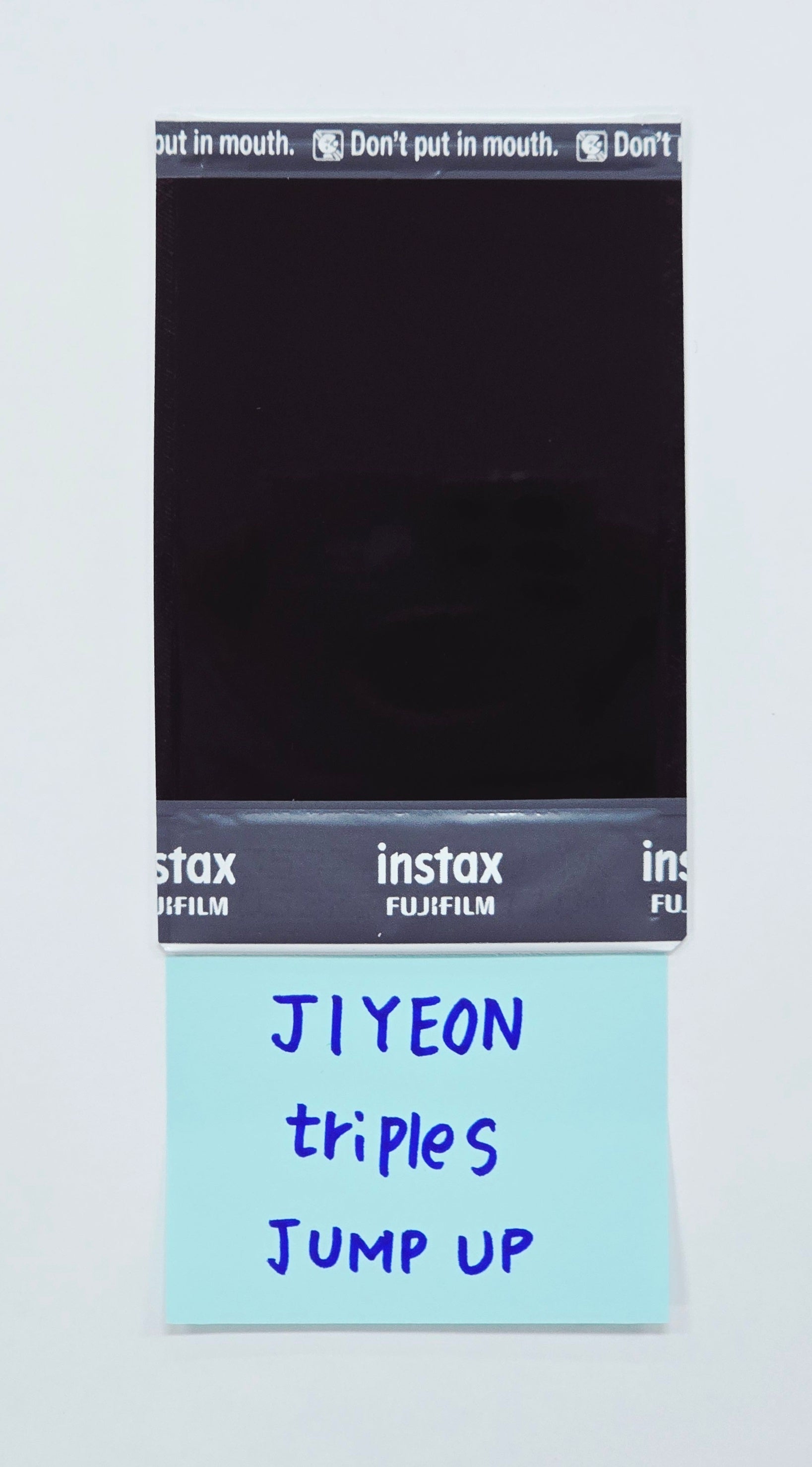 JIYEON (of TripleS) - Hand Autographed(Signed) Polaroid [26.07.14