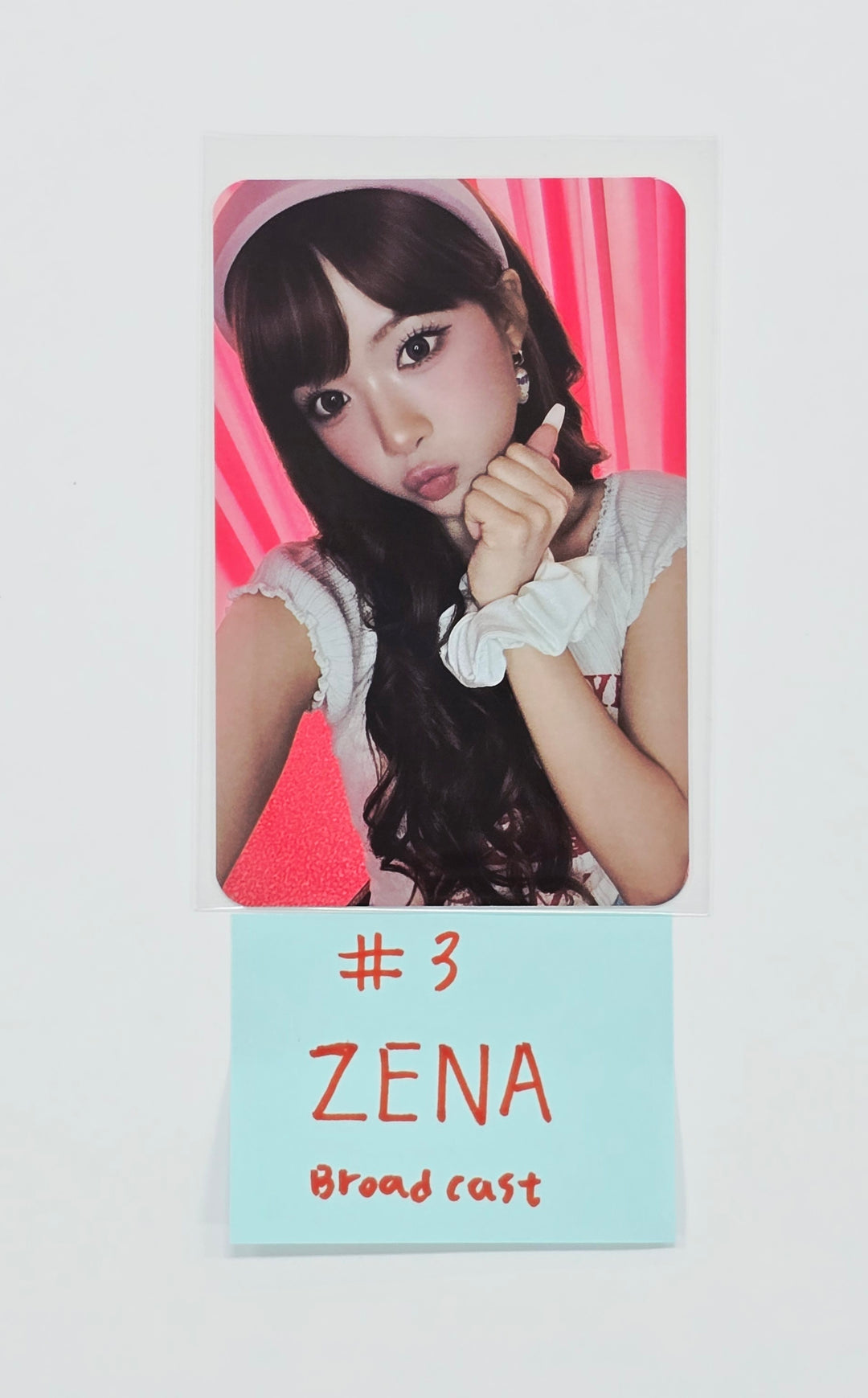 RESCENE "Pretty Girl" - Broadcast Photocard [26.07.14]