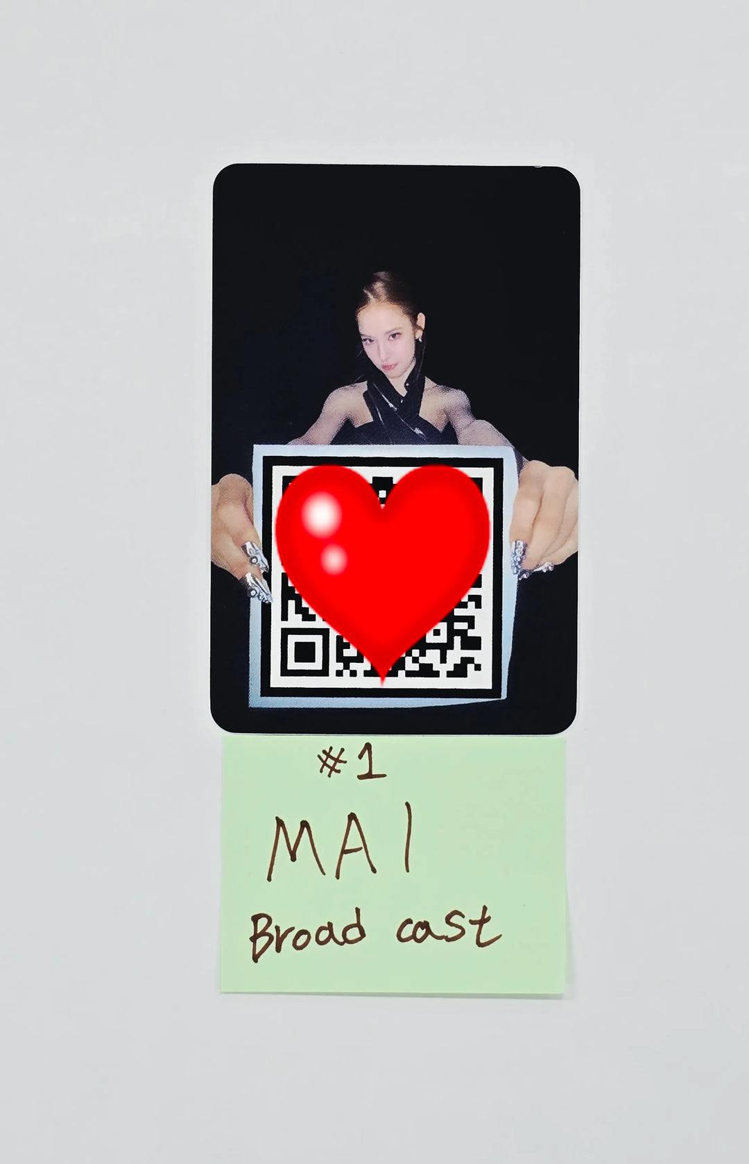 IZNA "METRONOME" - Last Week Broadcast Photocard [26.07.15]