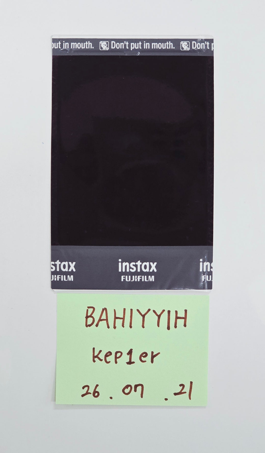 BAHIYYIH (of Kep1er) - Hand Autographed(Signed) Polaroid [26.07.21]