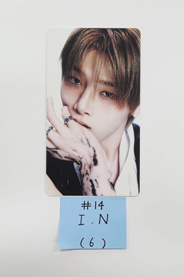Stray Kids - Stray Kids World Tour [Run it] Special Trading Photocard [26.07.23][Restocked 07/24]