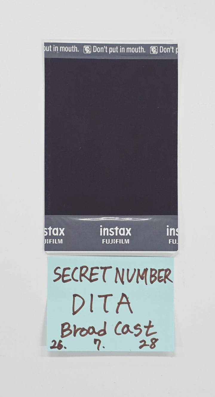 DITA (of SECRET NUMB) - Hand Autographed(Signed) Polaroid [26.07.28]