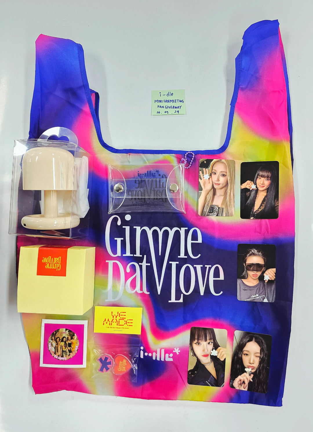 I-DLE "We made" - Broadcast MINI FANMEETING Fan Giveaway Set [26.07.29]
