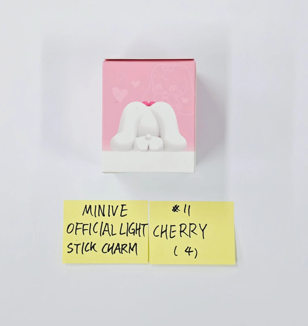 IVE - "Dive into Minive" POP-UP Store Official MD (1) [26.07.30]