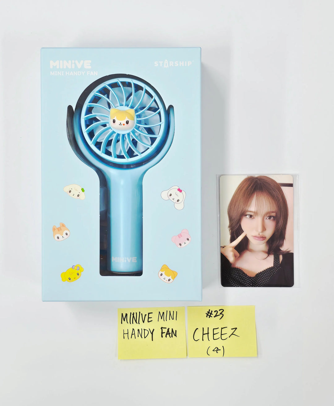 IVE - "Dive into Minive" POP-UP Store Official MD (2) [26.07.30]