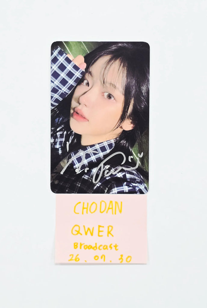 QWER Chodan US限定 トレカ CHODAN (of QWER) - Hand Autographed(Signed) Broadcast Photocard