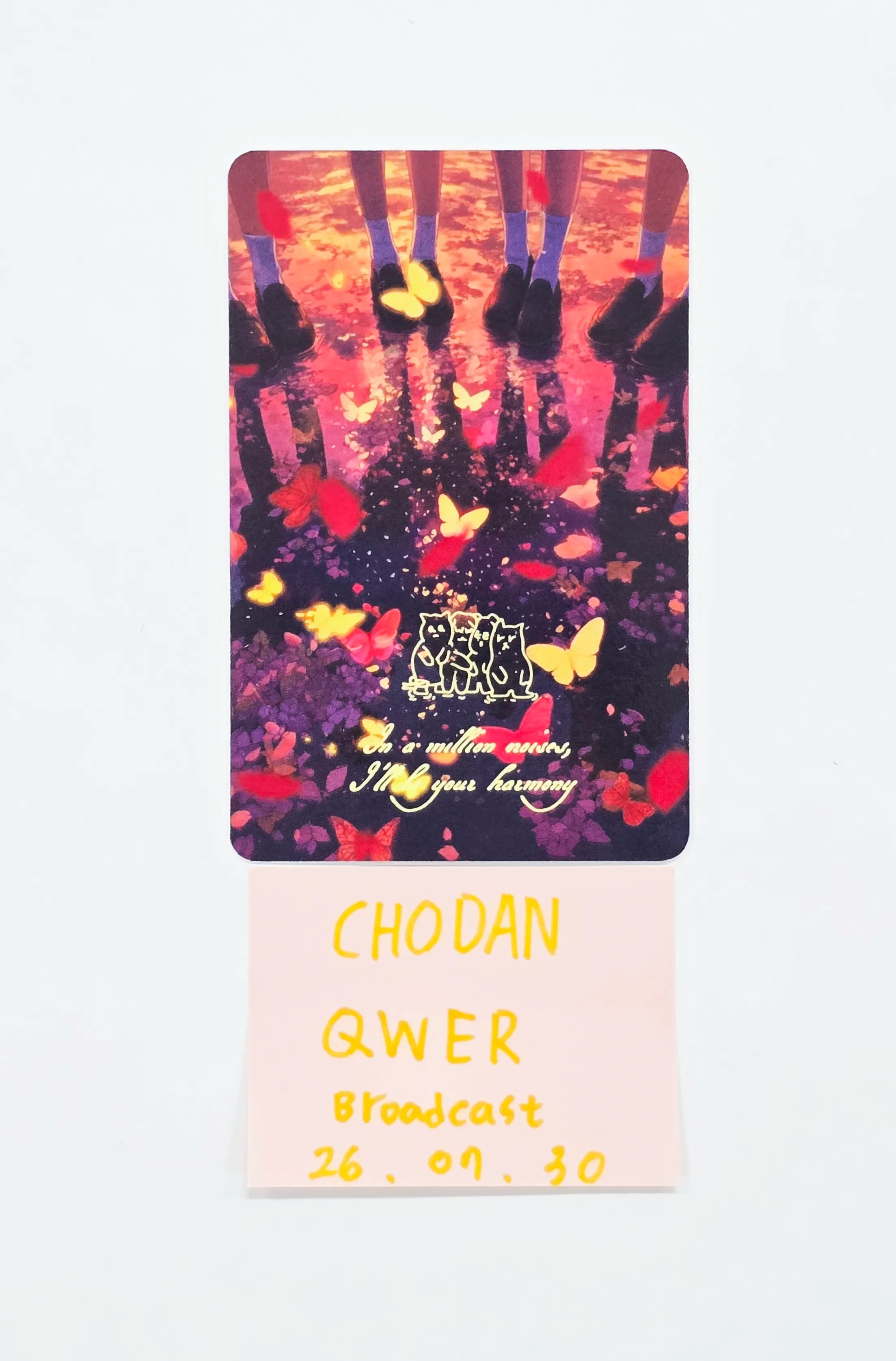 CHODAN (of QWER) - Hand Autographed(Signed) Broadcast Photocard